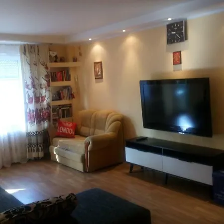 Brivibas Avenue דירה